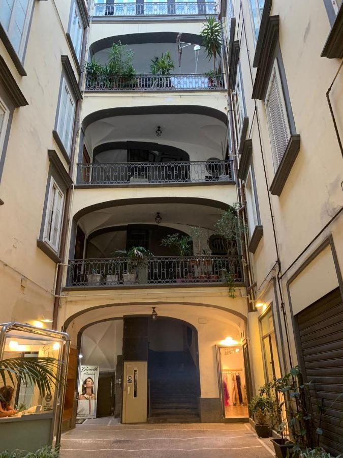 Hotel Dimora Chiaia 209 à Naples Extérieur photo