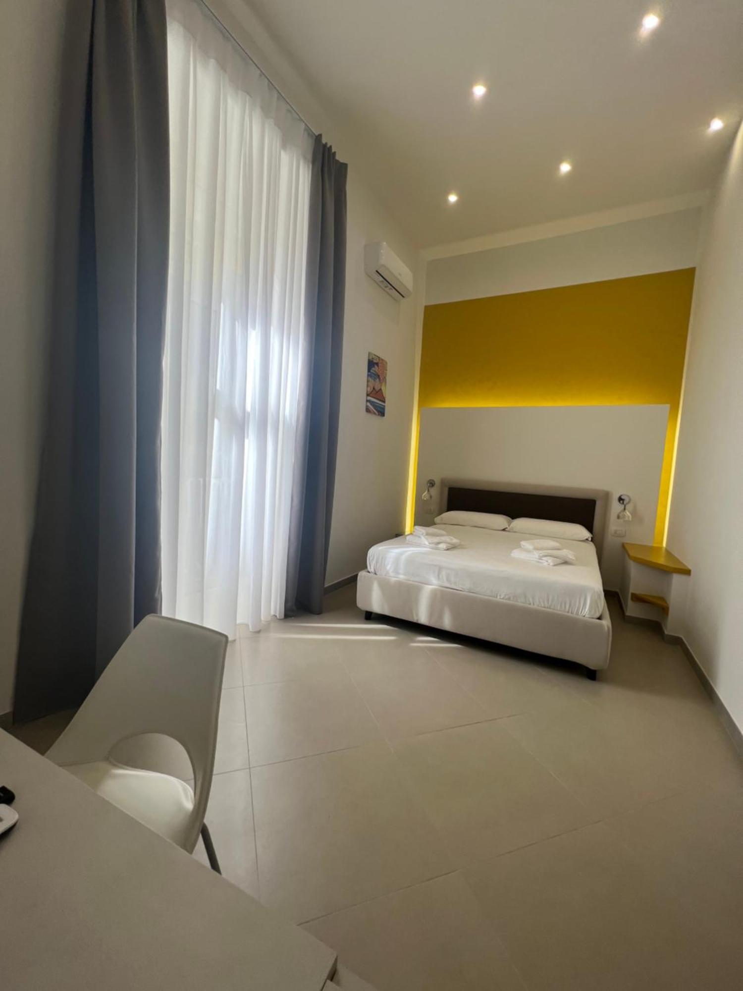 Hotel Dimora Chiaia 209 à Naples Extérieur photo